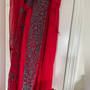 Saree and blouse set (Pre stitched skirt style)